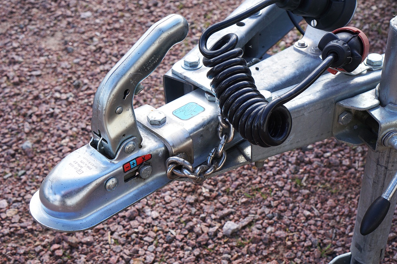 Gooseneck trailer hitch detail